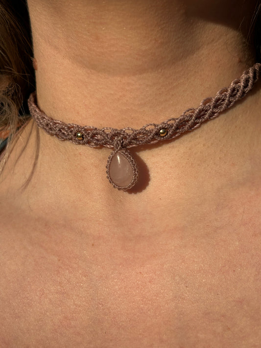 Choker AMELIE con Quarzo rosa