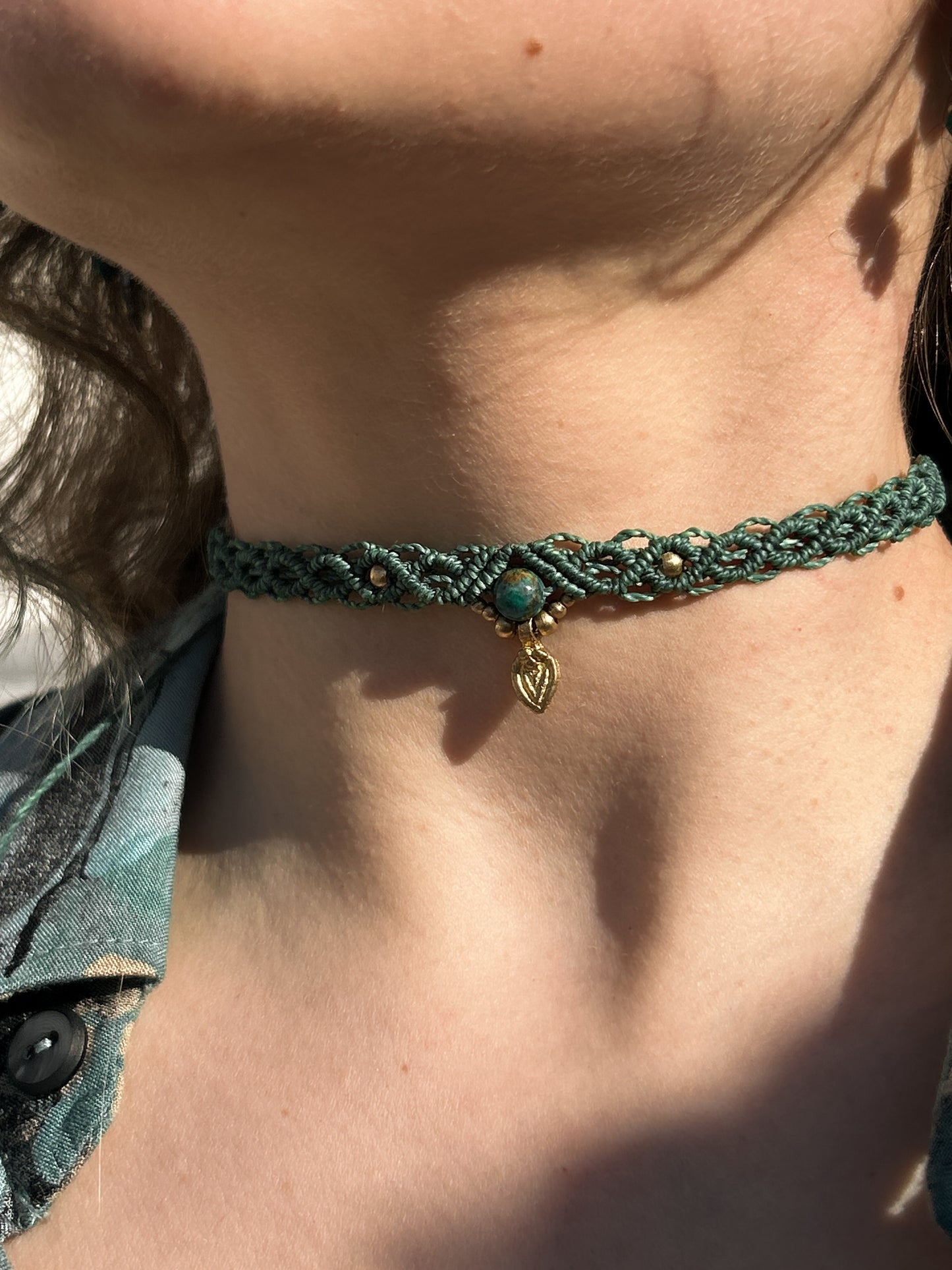 Choker LUNATICA con Crisocolla